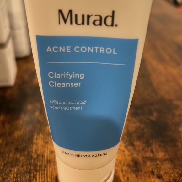 Ultimate Bundle: Alpha H, The Ordinary, Neostrata, Skinfix, and April Skin - Picture 6 of 7